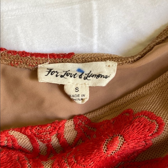 One-Shoulder Floral Bodysuit - Picture 3 of 3